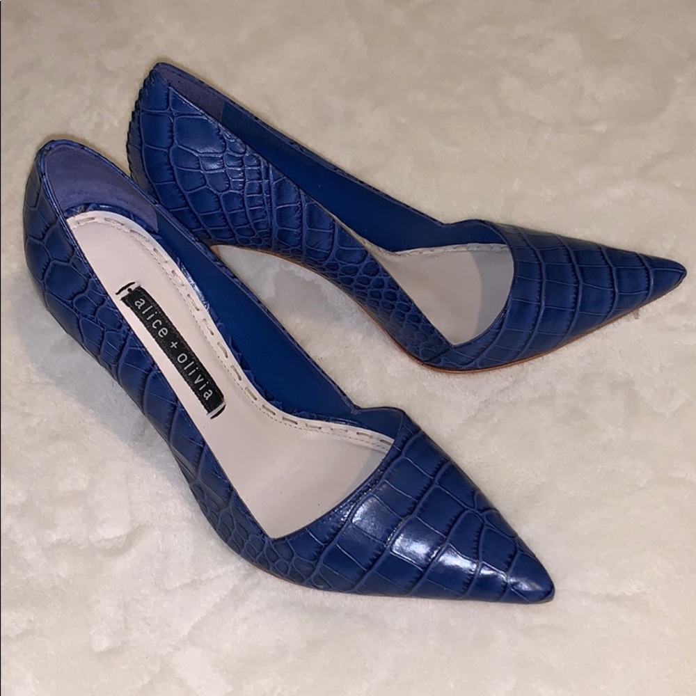 Alice & Olivia Makayla Croc Pumps